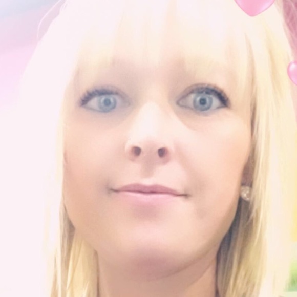 Meet your Posher, Dawna - Picture 1 of 1